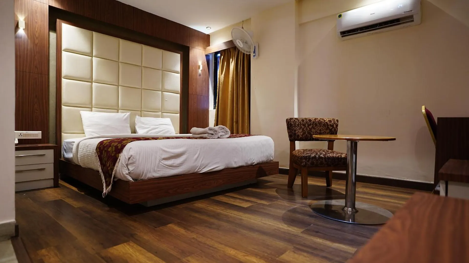 Emarald Hotel Calicut 3*, Kozhikode