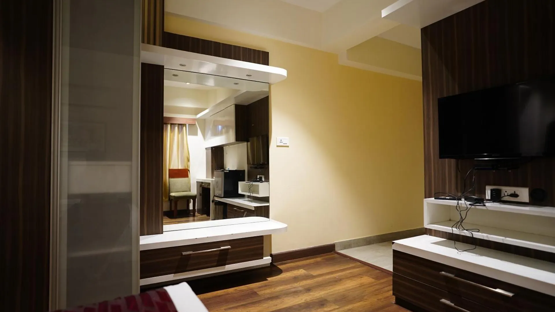 Emarald Hotel Calicut Ινδία
