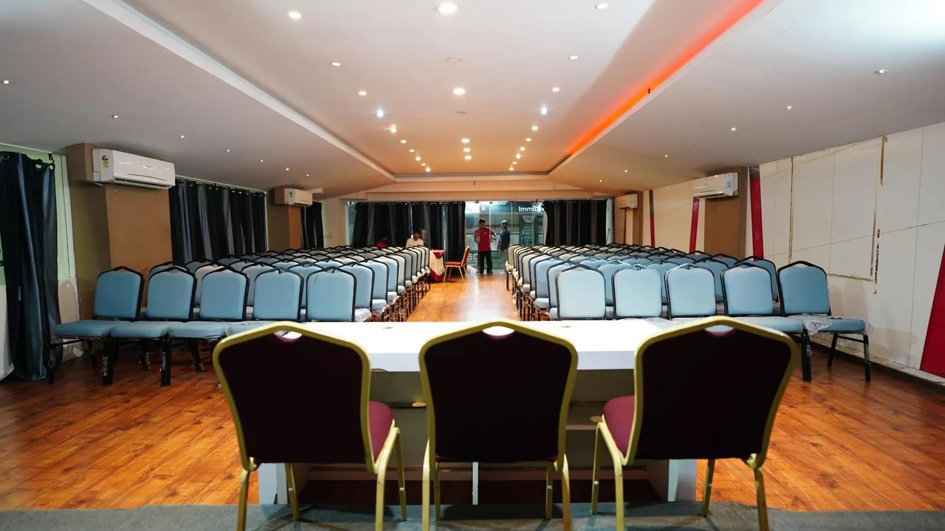 Emarald Hotel Calicut