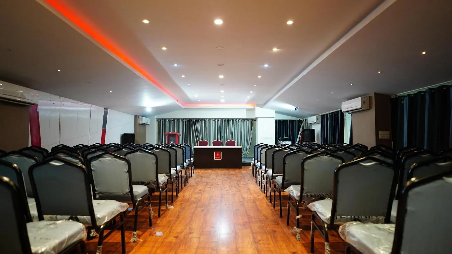 Emarald Hotel Calicut 3*, Kozhikode Ινδία