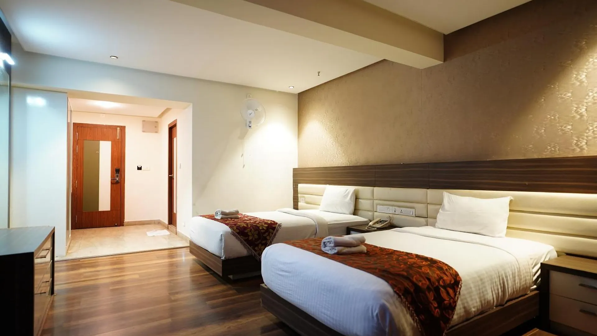 Emarald Hotel Calicut