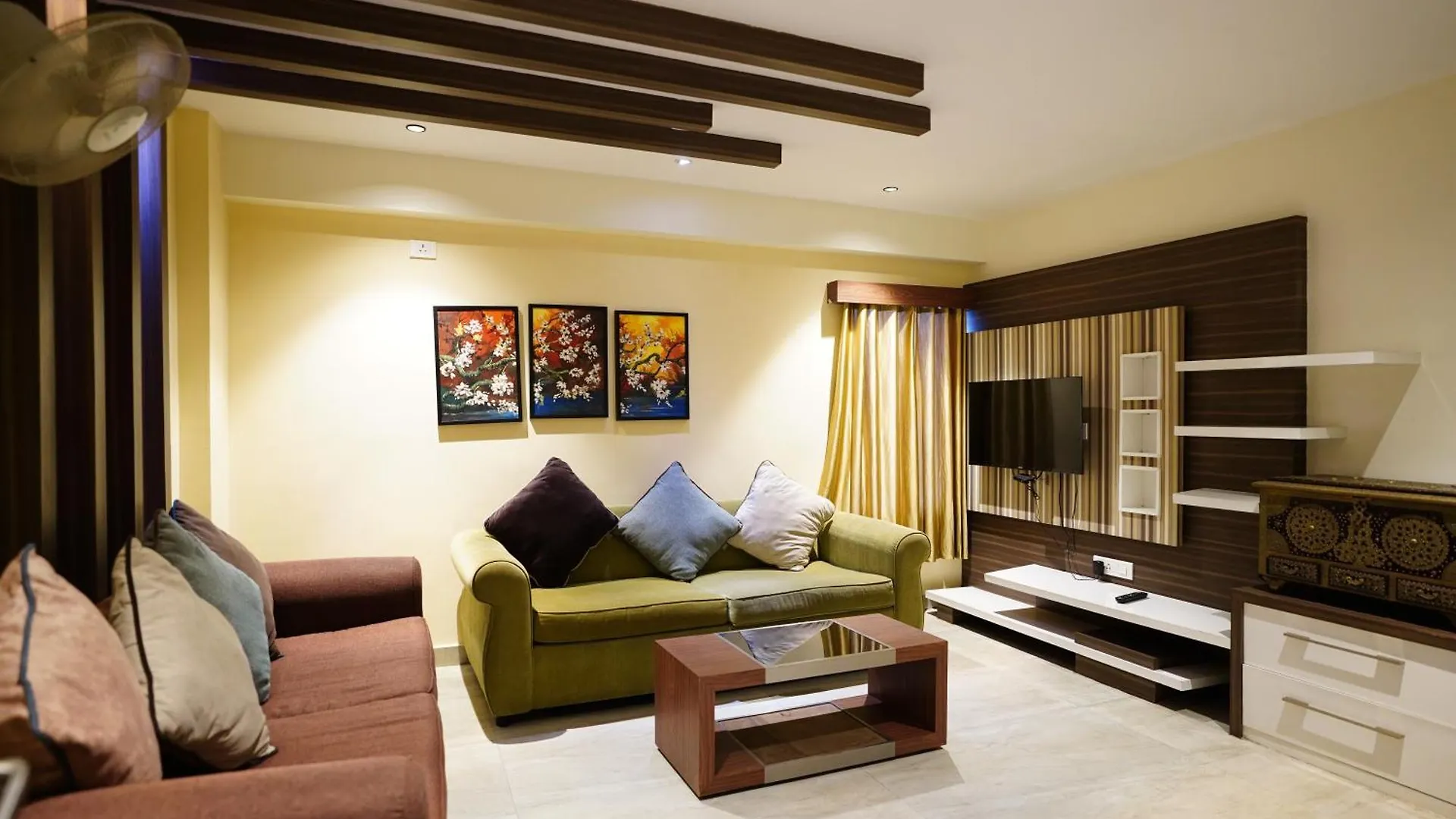 Emarald Hotel Calicut  Kozhikode
